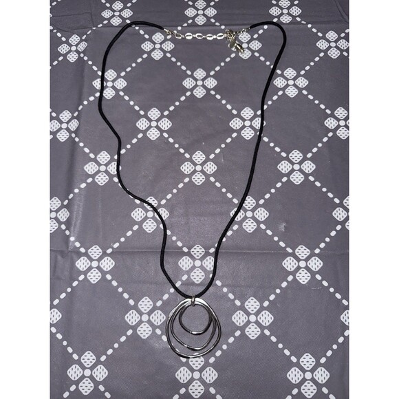 Baer SF Interconnected Circles Silver Tone Corded Adjustable Necklace 26-30" - Picture 9 of 10